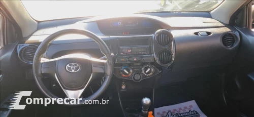 Toyota ETIOS 1.3 X 16V FLEX 4P MANUAL 4 portas