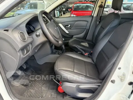 SANDERO - 1.6 EXPRESSION 8V 4P MANUAL