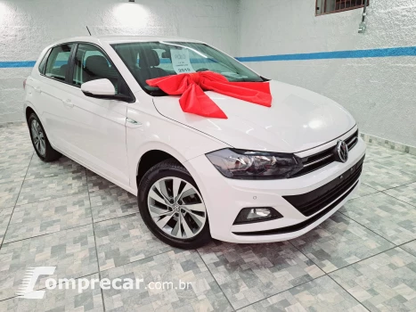 Volkswagen POLO 1.0 200 TSI Comfortline 4 portas