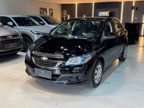 CHEVROLET ONIX 1.4 MPFI LT 8V FLEX 4P MANUAL 4 portas