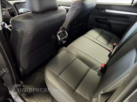 HILUX 2.8 D-4D TURBO DIESEL CD SRX 4X4 AUTOMÁTICO