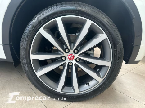 E-PACE 2.0 16V P300 GASOLINA R-DYNAMIC SE AWD AUTOMÁTICO