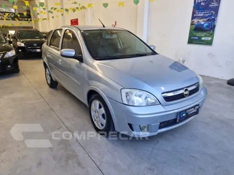 CORSA 1.4 MPFI Premium Sedan 8V