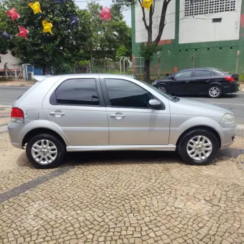 Palio ELX 1.4 Fire/30 Anos F. Flex 8V 4p