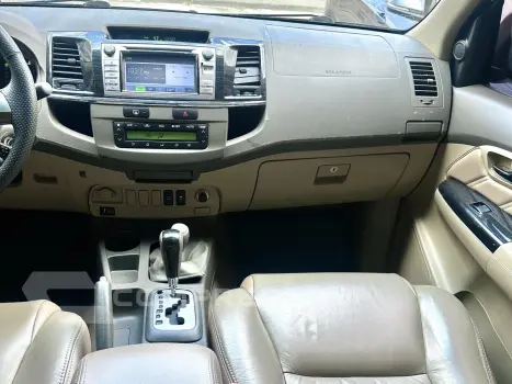 HILUX SW4 3.0 SRV 4X4 16V TURBO INTERCOOLER DIESEL 4P AUTOMÁ