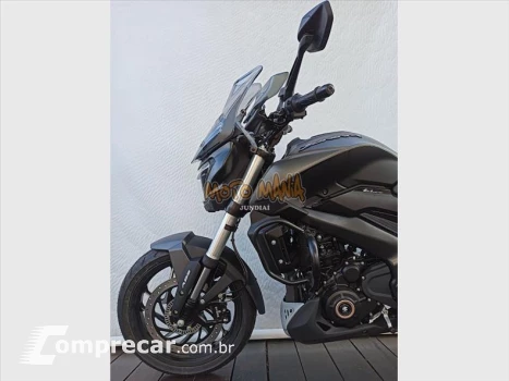 DOMINAR 400