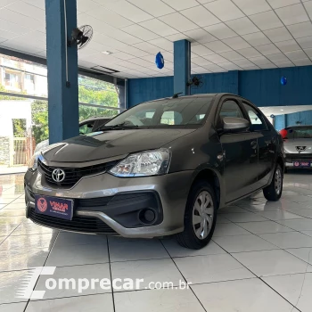 Toyota ETIOS 1.5 Platinum Sedan 16V 4 portas