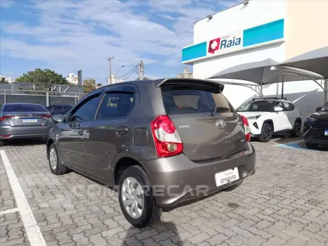 ETIOS 1.5 XS 16V FLEX 4P AUTOMÁTICO