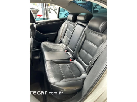 JETTA 2.0 COMFORTLINE FLEX 4P TIPTRONIC