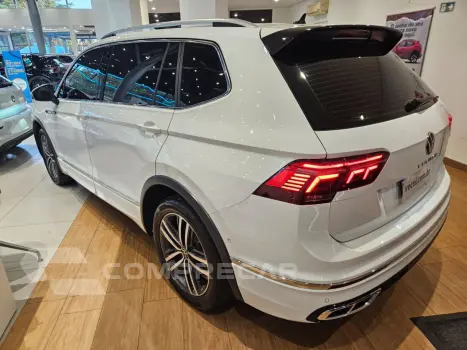Tiguan 2.0 300 TSI ALLSPACE R-LINE TURBO AUTOMÁTICO