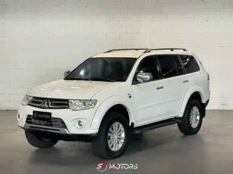 Mitsubishi PAJERO DAKAR - 3.2 HPE 4X4 7 LUGARES 16V TURBO INTERCOOLER 4 4 portas