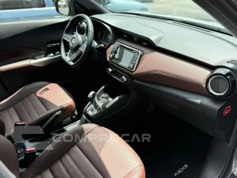 KICKS SL 1.6 16V FlexStar 5p Aut.