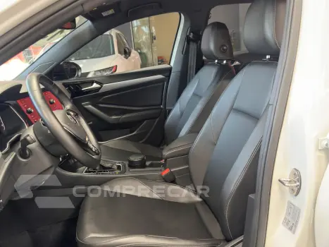 JETTA 1.4 250 TSI TOTAL FLEX R-LINE TIPTRONIC