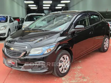 CHEVROLET ONIX HATCH LT 1.4 8V FlexPower 5p Mec. 4 portas