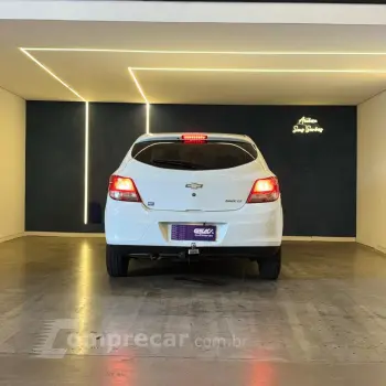 ONIX HATCH LT 1.0 8V FlexPower 5p Mec.