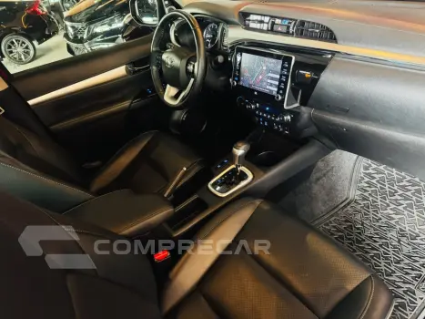 HILUX 2.8 D-4D TURBO DIESEL CD SRX 4X4 AUTOMÁTICO