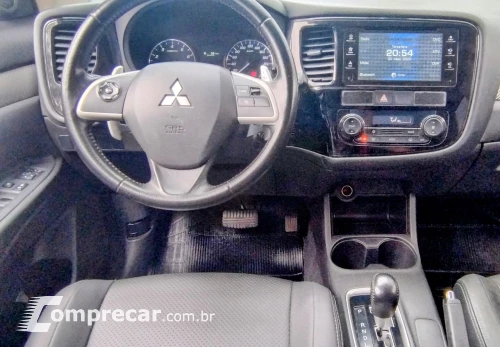 OUTLANDER 2.0 16V 160cv Aut.