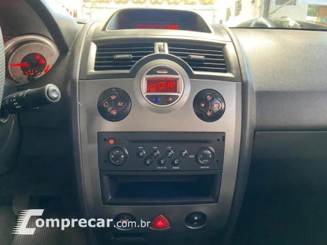 MEGANE SEDAN DYNAMIQUE 1.6 16V 4P