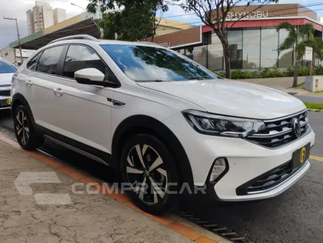 Volkswagen Nivus 1.0 4P FLEX 200 TSI HIGHLINE TURBO AUTOMÁTICO 4 portas
