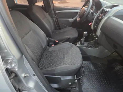 DUSTER 1.6 16V SCE FLEX EXPRESSION X-TRONIC