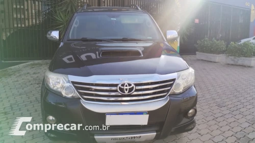 Hilux SW4 3.0 16V 4P SRV 4X4 7 LUGARES TURBO DIESEL AUTOMÁTI