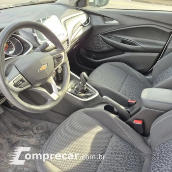 ONIX SEDAN Plus LT 1.0 12V Flex 4p Mec.