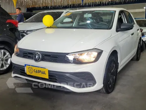 Volkswagen Polo Track 1.0 Flex 12V 5p 4 portas