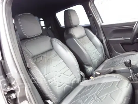 STRADA - 1.3 FIREFLY VOLCANO CD MANUAL