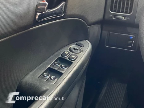 I30 - 2.0 MPFI GLS 16V 4P AUTOMÁTICO