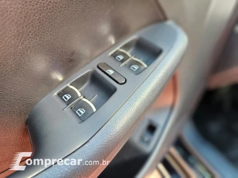JETTA Highline 2.0 TSI 16V 4p Tiptronic