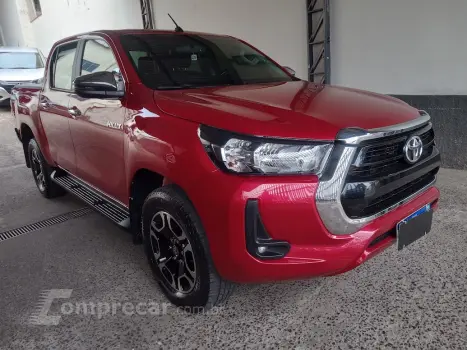 Toyota HILUX 2.8 SRV 4X4 CD 16V 4 portas