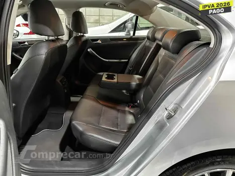 JETTA 2.0 COMFORTLINE FLEX 4P TIPTRONIC