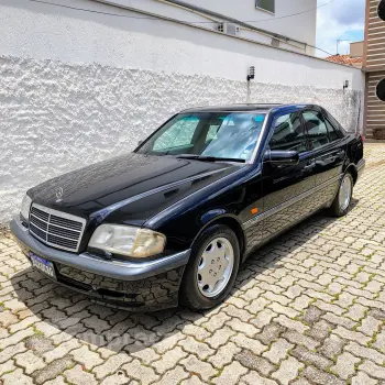 Mercedes-Benz 280 C 2.8 6 Cilindros 4 portas