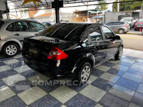 FIESTA 1.6 MPI Class Sedan 8V