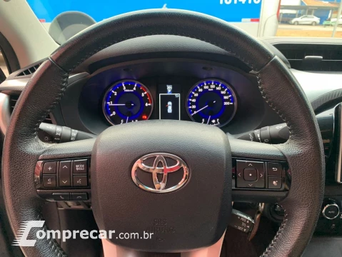 Toyota Hilux Caminhonete 2.8 16V SRV 4X4 DIESEL CABINE DUPLA AUTOMÁ 4 portas