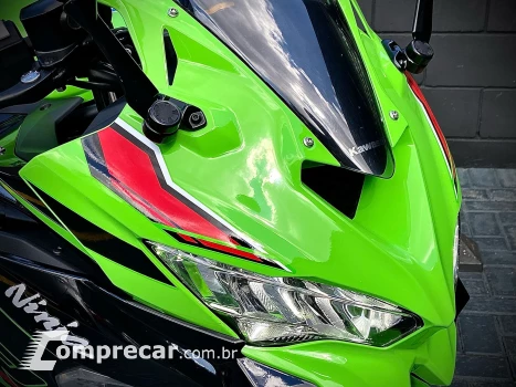 NINJA ZX-4R