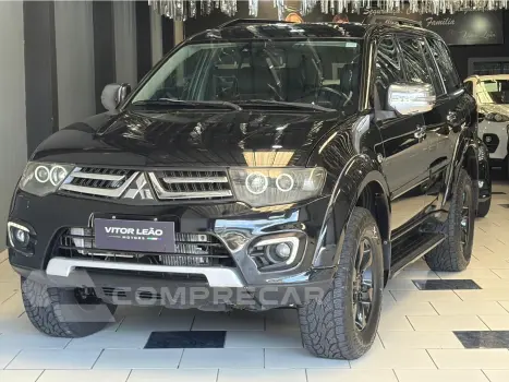 Mitsubishi PAJERO DAKAR 3.2 HPE 4X4 7 LUGARES 16V TURBO INTERCOOLER DIE 4 portas