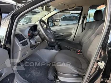 PUNTO - 1.4 ATTRACTIVE ITALIA 8V 4P MANUAL