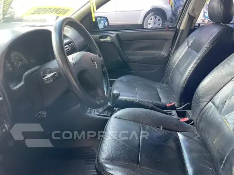 ASTRA HATCH - 2.0 MPFI ADVANTAGE 8V 4P MANUAL