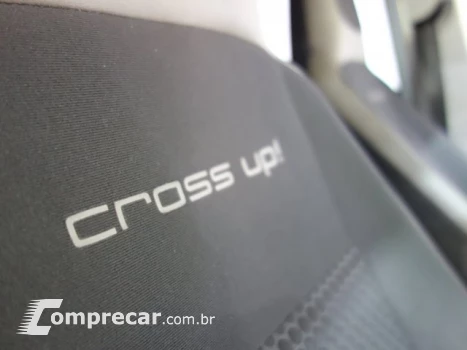 CROSS UP - 1.0 TSI 12V 4P MANUAL