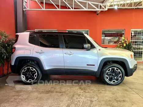 RENEGADE 2.0 16V TURBO DIESEL TRAILHAWK 4P 4X4 AUTOMÁTICO