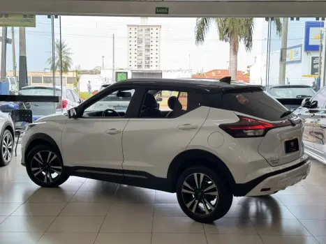 Kicks 1.6 16V 4P FLEXSTART EXCLUSIVE XTRONIC AUTOMÁTICO CVT