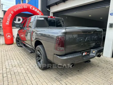 1500 5.7 V8 Limited Night Edition CD 4X4