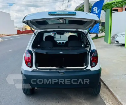 CELTA 1.0 MPFI Life 8V