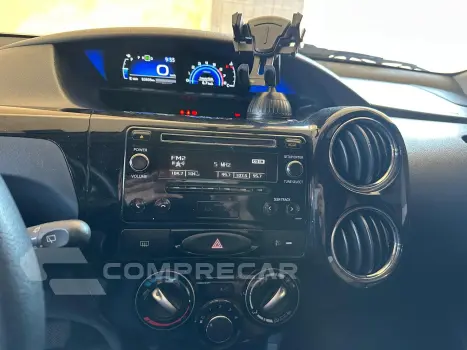 Etios Hatch 1.5 16V 4P FLEX XS AUTOMÁTICO