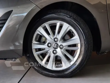 YARIS 1.3 16V FLEX XL MANUAL