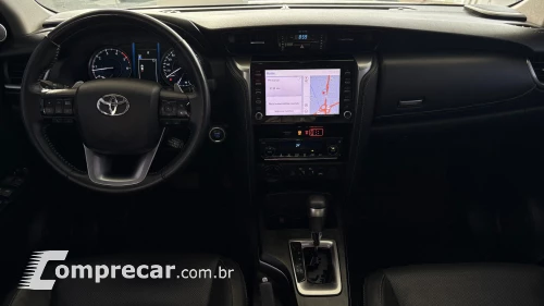 SW4 SRX 2.8 turbodiesel 5L 4x4 (Aut)