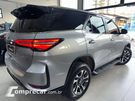 HILUX SW4 2.8 SRX Diamond 4X4 7 Lugares 16V Turbo Intercoole
