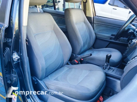 Polo Sedan 1.6 Mi Total Flex 8V 4p