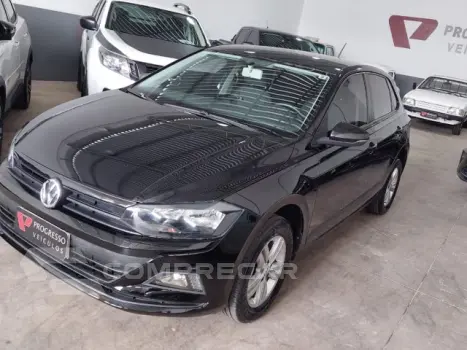 Volkswagen POLO - 1.0 MPI TOTAL MANUAL 4 portas